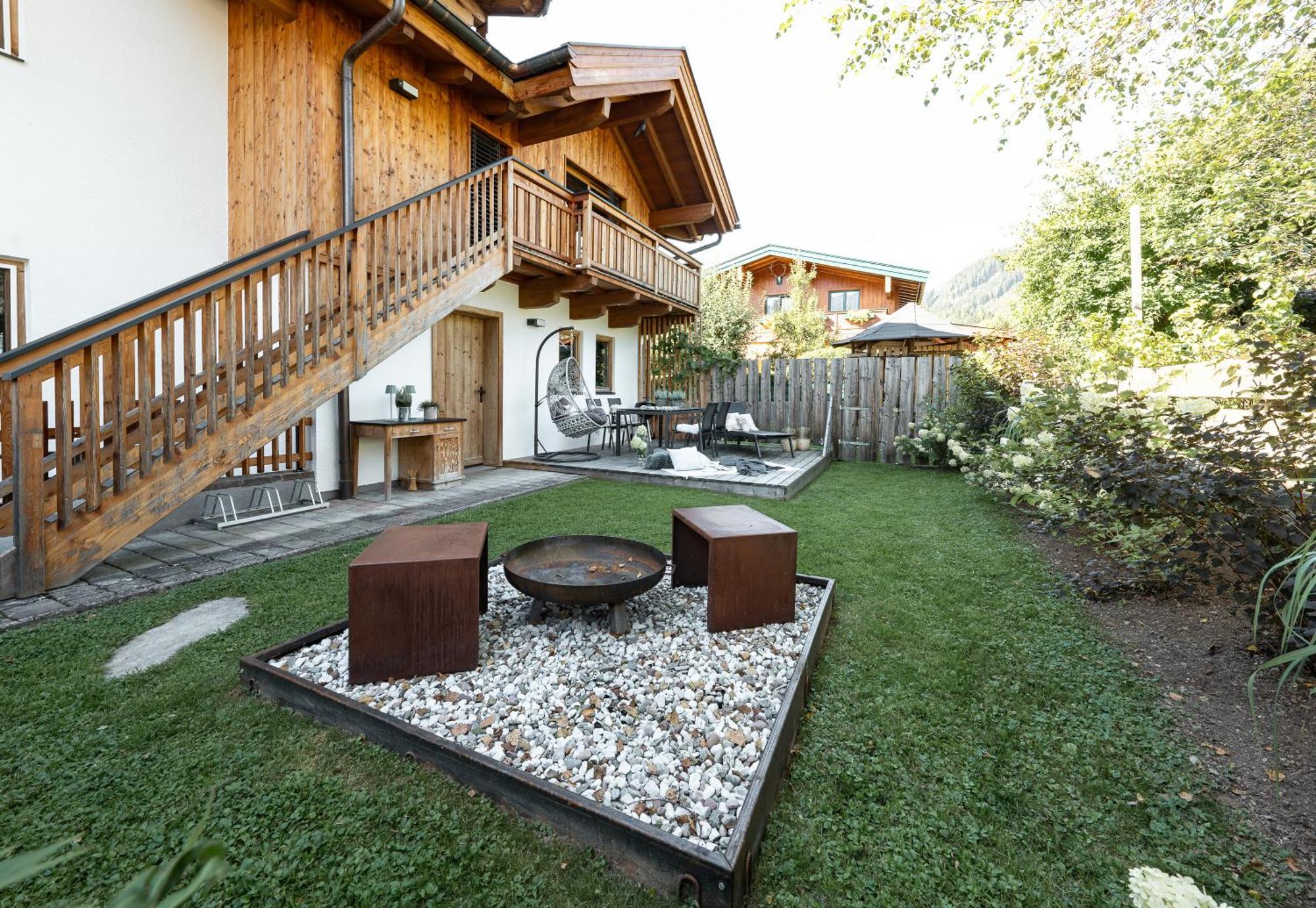 Bewegte Berge Apartments Saalfelden Екстер'єр фото