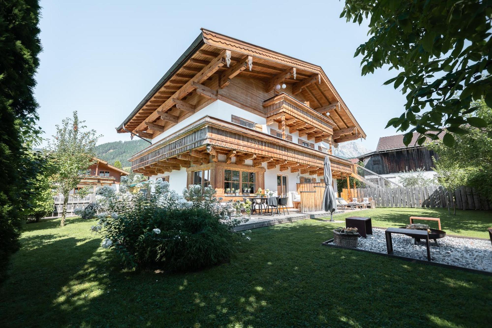 Bewegte Berge Apartments Saalfelden Екстер'єр фото